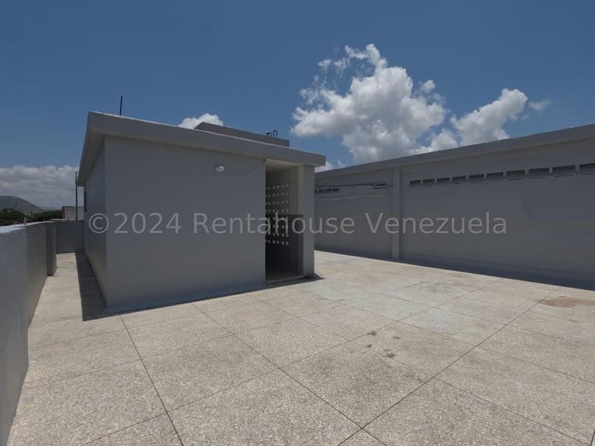 Comercial (Edificio) en Venta en Parroquia Concepcion, Lara - 50
