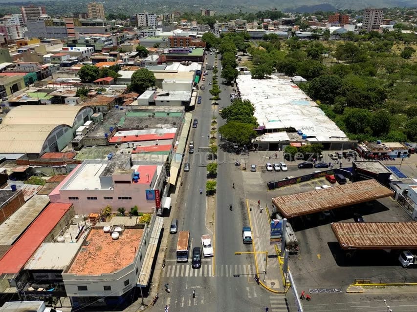 Comercial (Edificio) en Venta en Parroquia Concepcion, Lara - 9