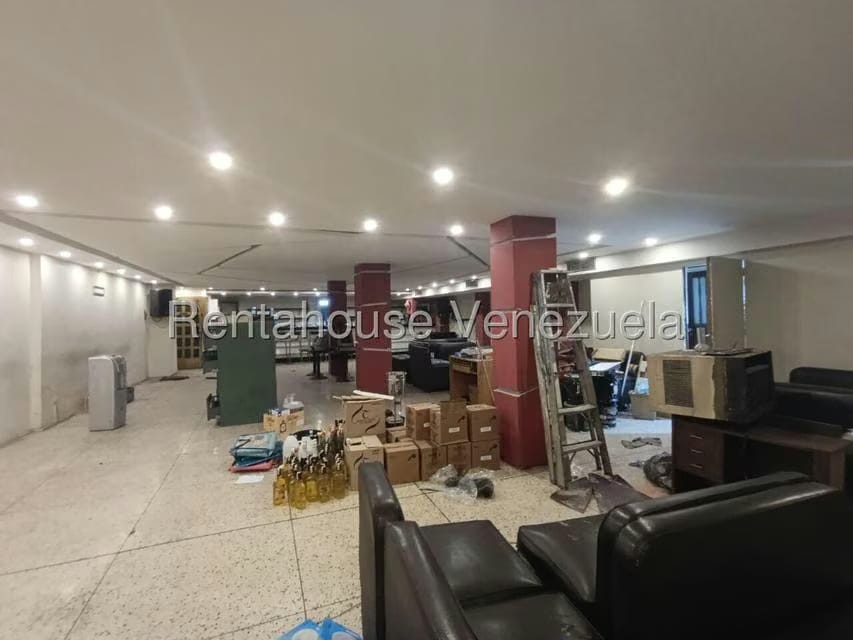 Comercial (Local Comercial) en Venta en Petare, Distrito Metropolitano - 11
