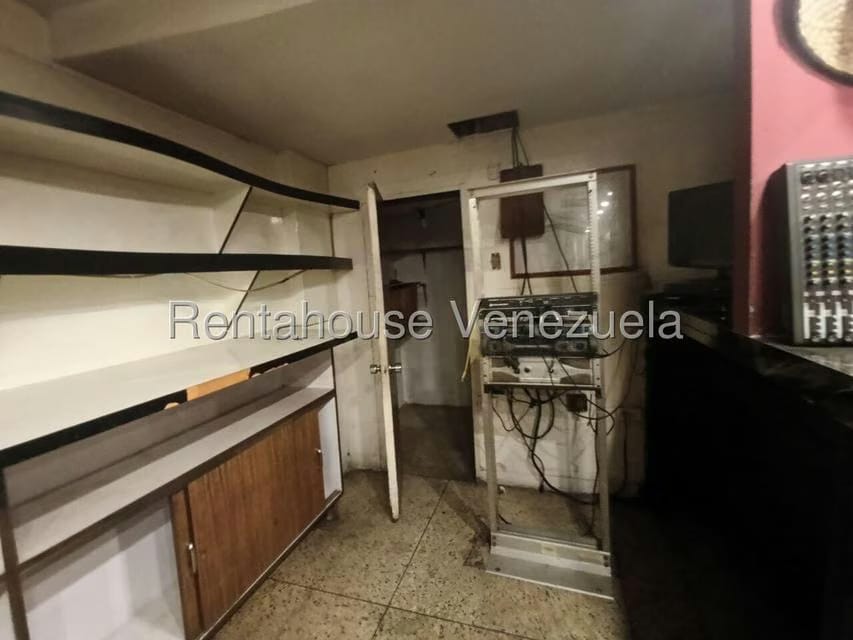 Comercial (Local Comercial) en Venta en Petare, Distrito Metropolitano - 18