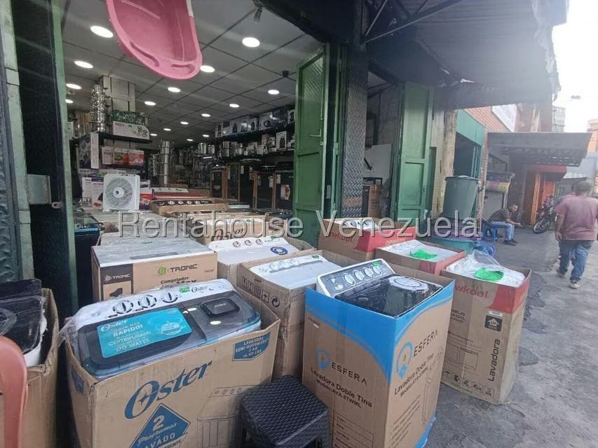 Comercial (Local Comercial) en Venta en Petare, Distrito Metropolitano - 3