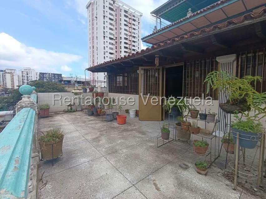 Comercial (Local Comercial) en Venta en Petare, Distrito Metropolitano - 32