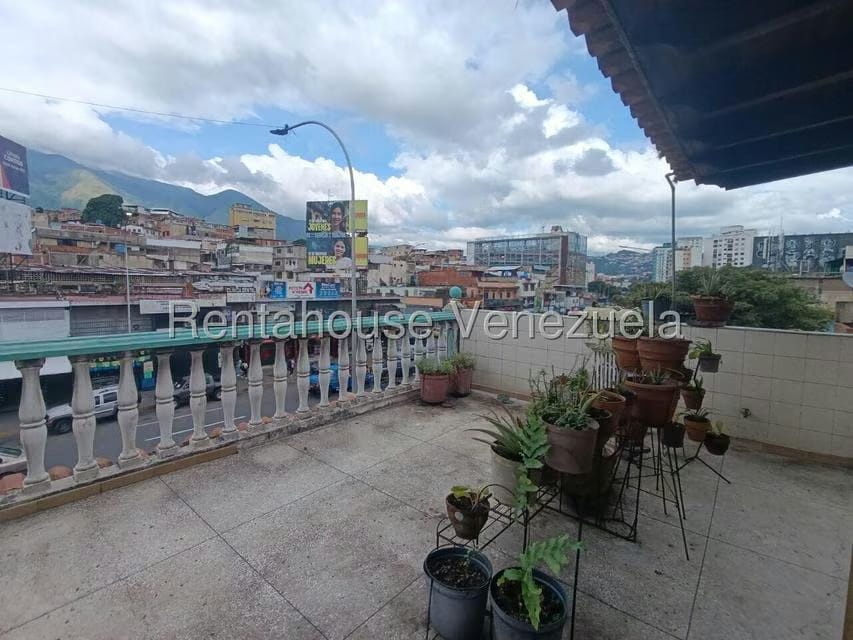 Comercial (Local Comercial) en Venta en Petare, Distrito Metropolitano - 34