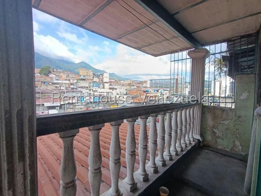 Comercial (Local Comercial) en Venta en Petare, Distrito Metropolitano - 58