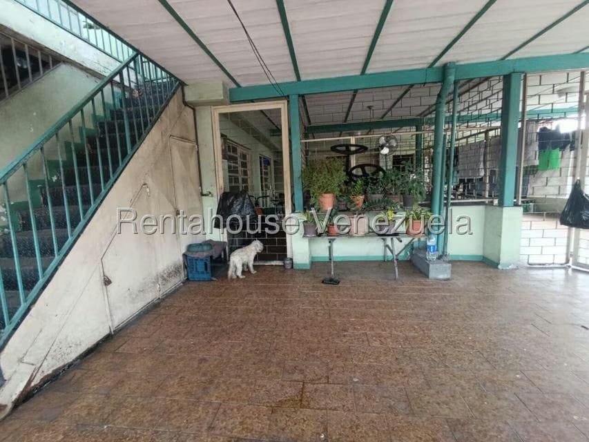 Comercial (Local Comercial) en Venta en Petare, Distrito Metropolitano - 63