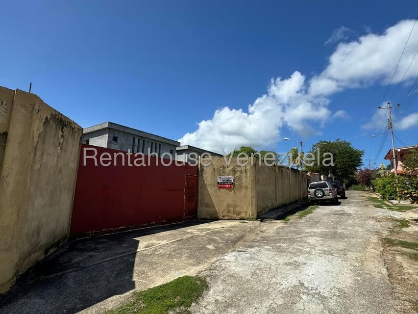 Townhouse (Duplex) en Venta en Carenero, Miranda - 23