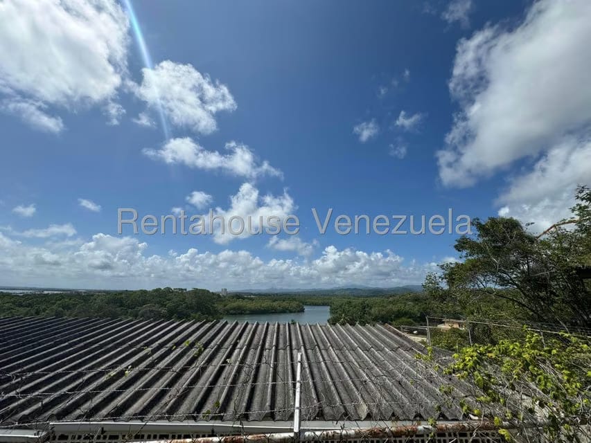 Townhouse (Duplex) en Venta en Carenero, Miranda - 28