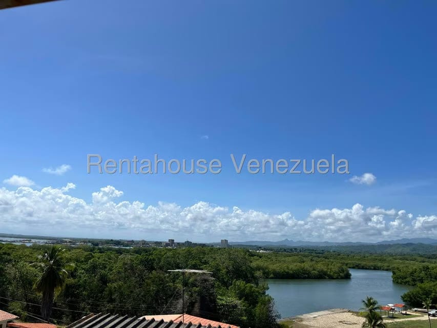 Townhouse (Duplex) en Venta en Carenero, Miranda - 5