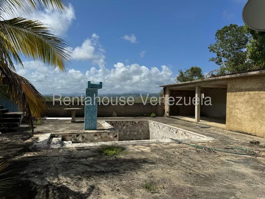 Townhouse (Duplex) en Venta en Carenero, Miranda - 6