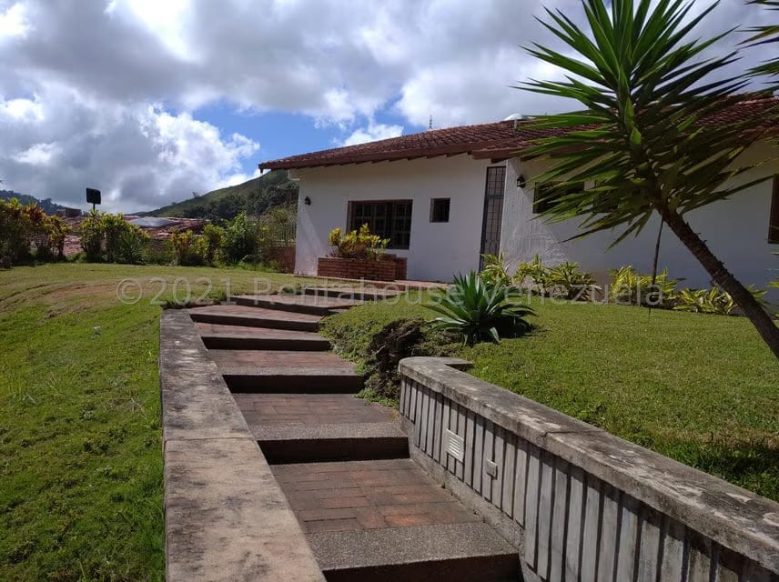 Casa (Duplex) en Venta en Oripoto, Distrito Metropolitano - 2