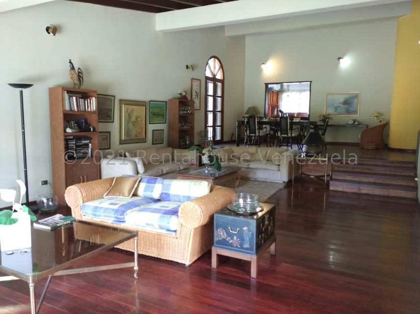 Casa (Duplex) en Venta en Oripoto, Distrito Metropolitano - 7