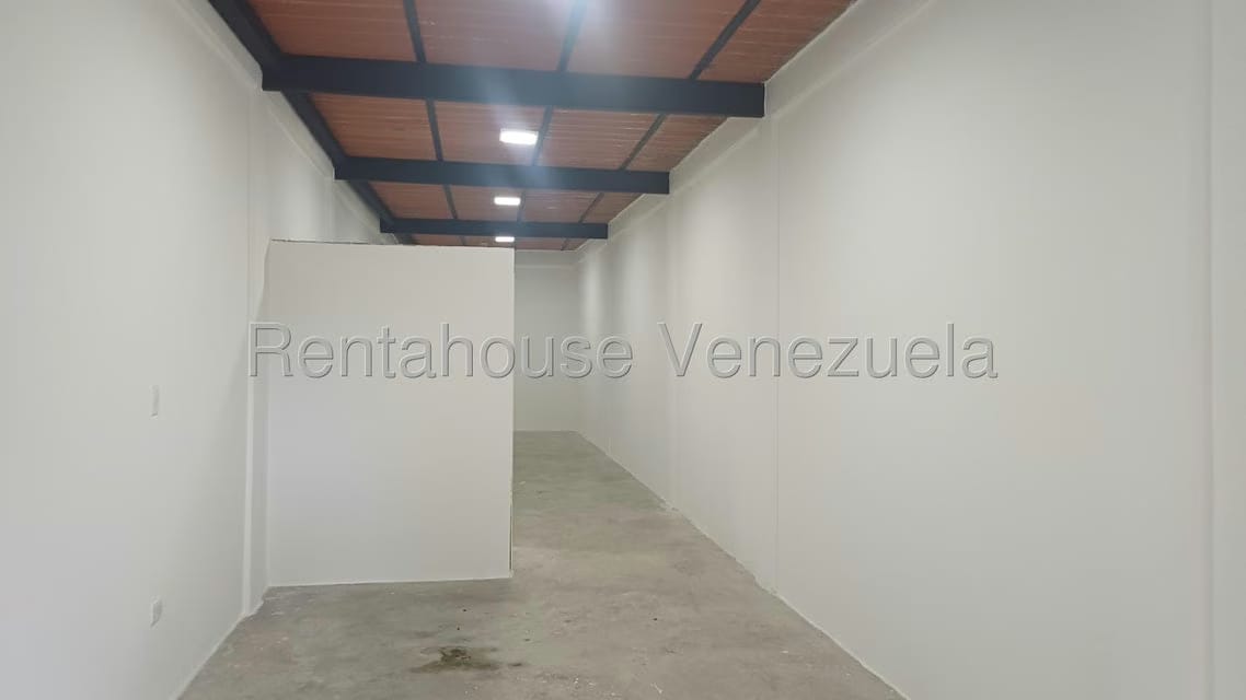 Comercial (Local Comercial) en Alquiler en Ruiz Pineda, Miranda - 2