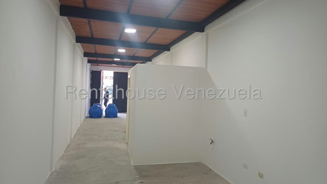 Comercial (Local Comercial) en Alquiler en Ruiz Pineda, Miranda - 8