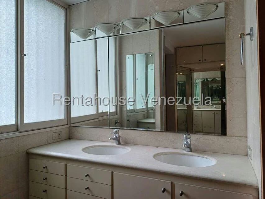 Apartamento (1 Nivel) en Venta en Las Mercedes, Distrito Metropolitano - 47