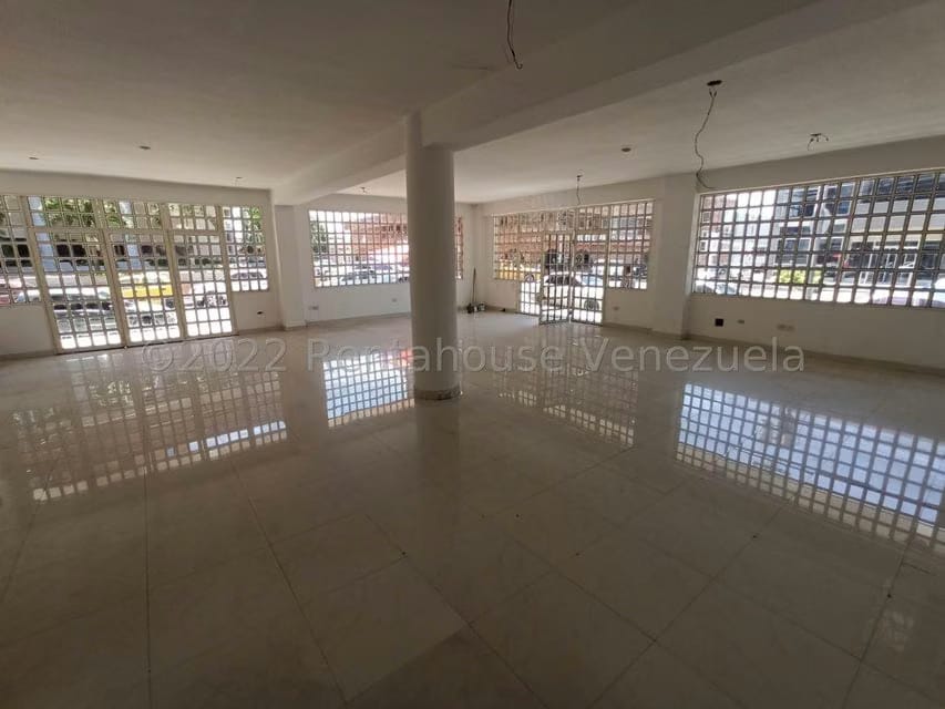 Comercial (Local Comercial) en Alquiler en Avenida Miranda, Aragua - 6