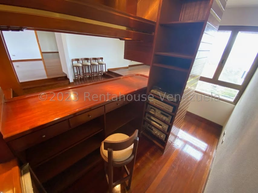 Apartamento (1 Nivel) en Alquiler en Los Naranjos del Cafetal, Distrito Metropolitano - 14