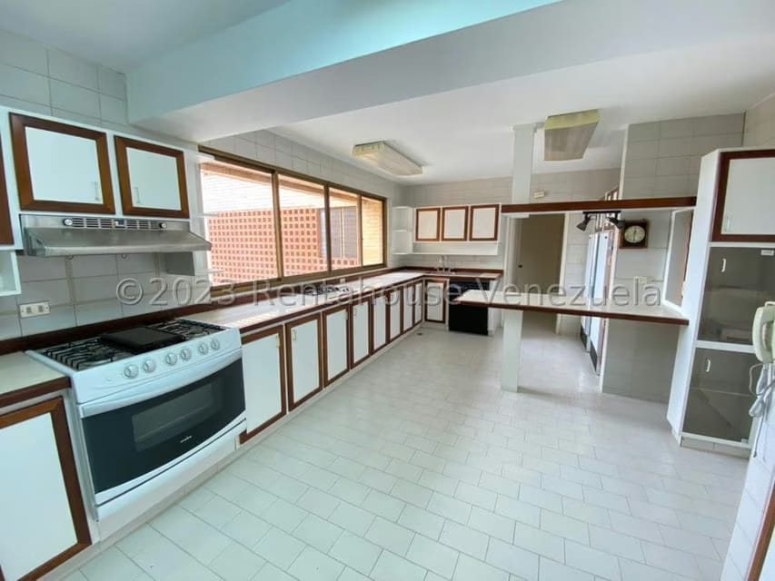Apartamento (1 Nivel) en Alquiler en Los Naranjos del Cafetal, Distrito Metropolitano - 16