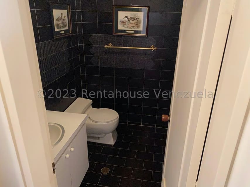 Apartamento (1 Nivel) en Alquiler en Los Naranjos del Cafetal, Distrito Metropolitano - 27