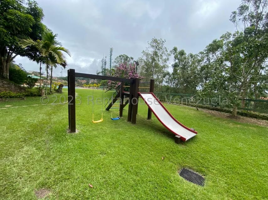Apartamento (1 Nivel) en Alquiler en Los Naranjos del Cafetal, Distrito Metropolitano - 37