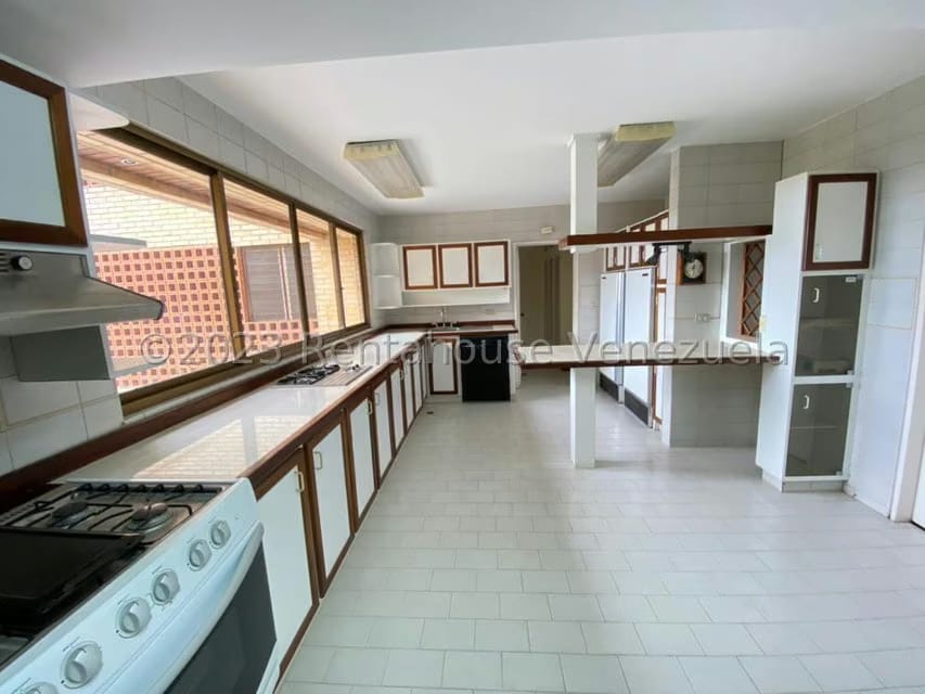 Apartamento (1 Nivel) en Alquiler en Los Naranjos del Cafetal, Distrito Metropolitano - 47