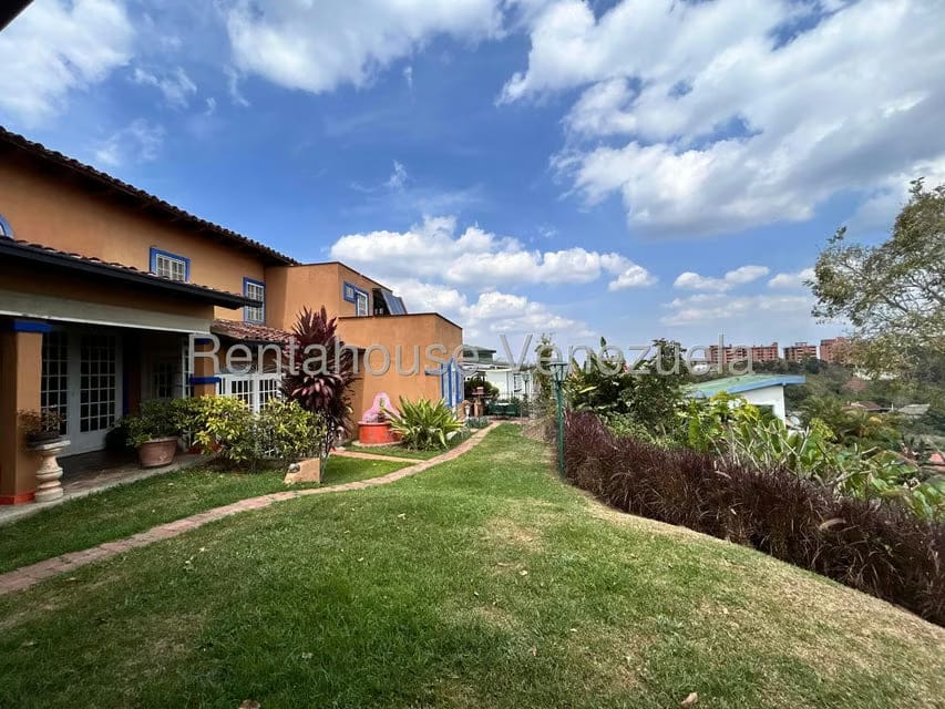 Casa (Colonial) en Venta en El Hatillo, Distrito Metropolitano - 3