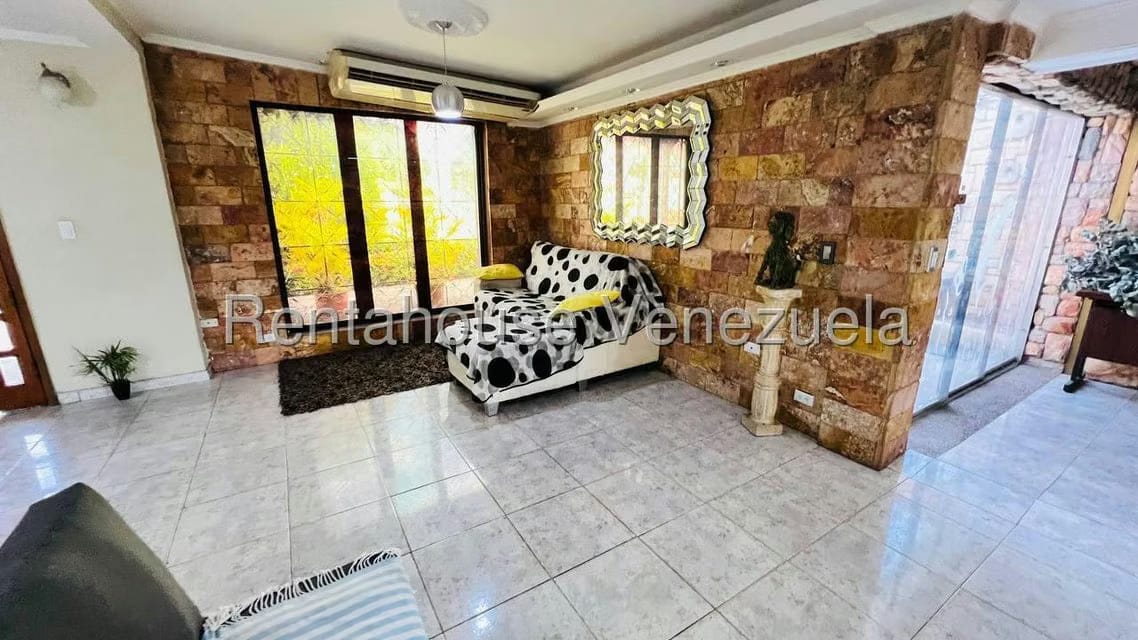 Casa (1 Nivel) en Venta en Fundacion Mendoza, Aragua - 12