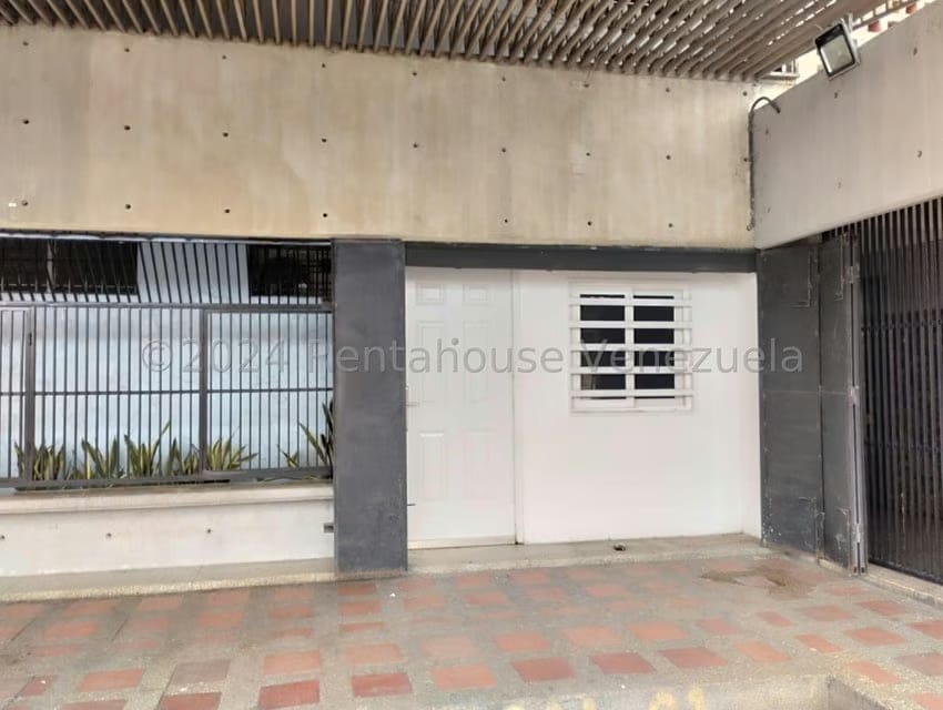 Comercial (Oficina) en Alquiler en Zona Oeste, Lara