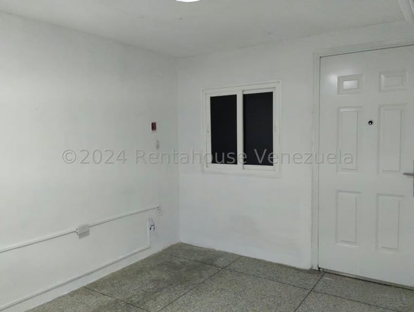 Comercial (Oficina) en Alquiler en Zona Oeste, Lara - 4