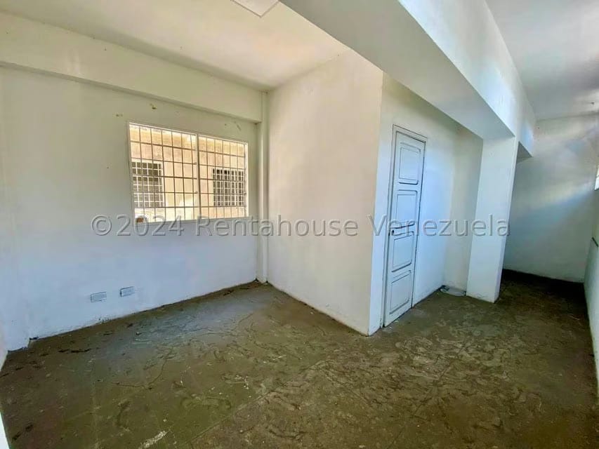 Comercial (Oficina) en Alquiler en Centro, Lara - 2