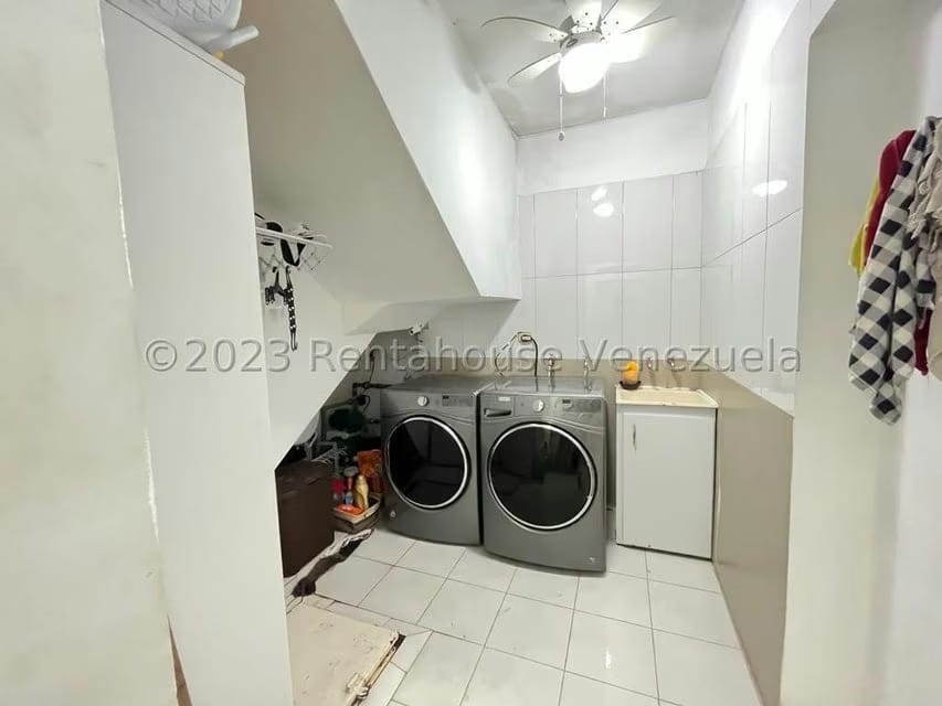 Townhouse (Multiples Niveles) en Venta en Loma Linda, Distrito Metropolitano - 30