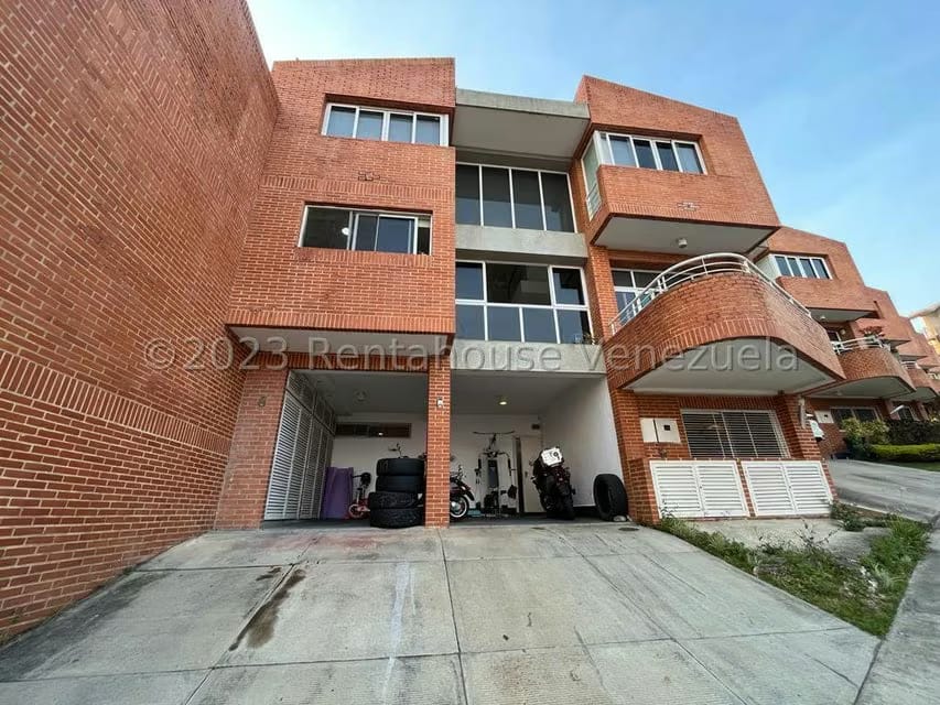 Townhouse (Multiples Niveles) en Venta en Loma Linda, Distrito Metropolitano - 32