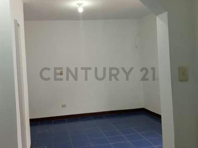 Alquiler Local Comercial Urb. Monte Cristo Caracas - 2