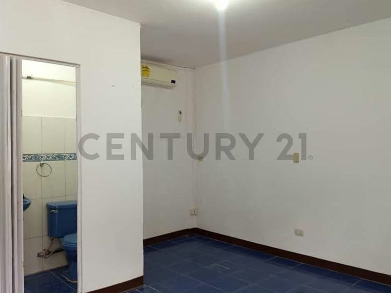 Alquiler Local Comercial Urb. Monte Cristo Caracas - 3