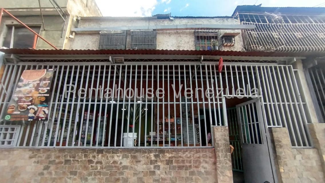 Casa (Multipes Niveles) en Venta en Catia, Distrito Metropolitano