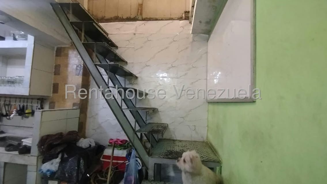 Casa (Multipes Niveles) en Venta en Catia, Distrito Metropolitano - 14