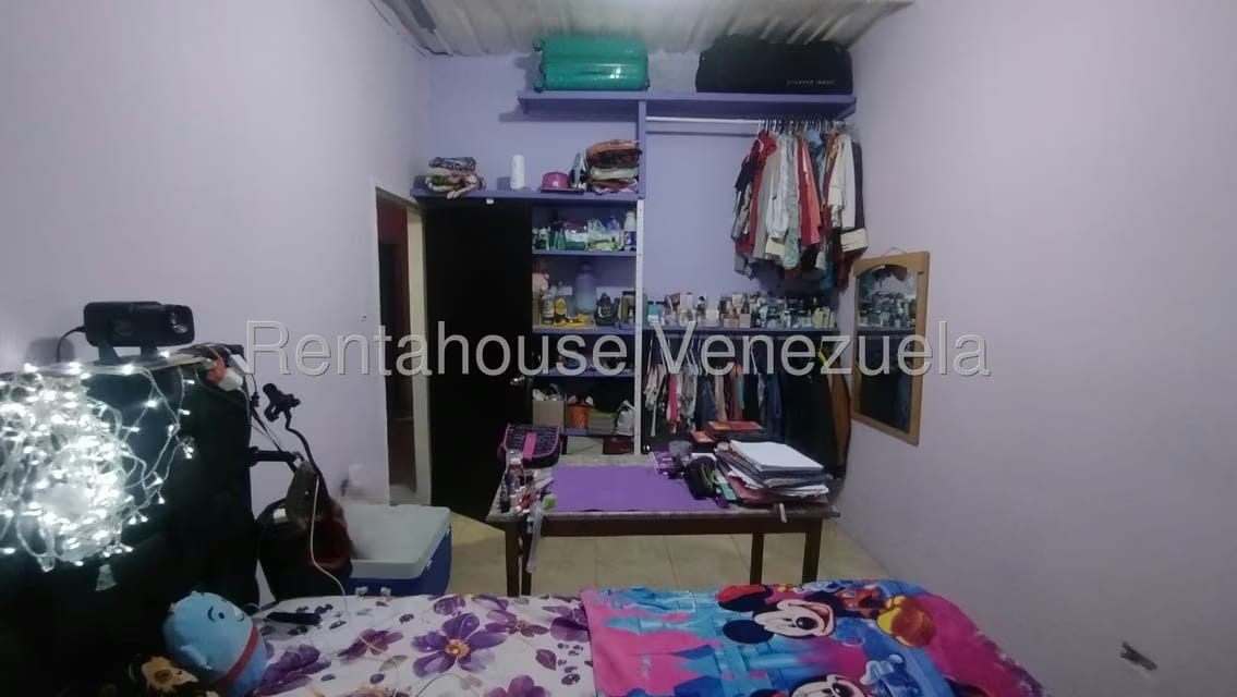 Casa (Multipes Niveles) en Venta en Catia, Distrito Metropolitano - 17
