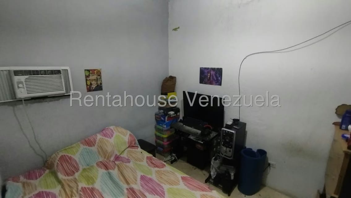 Casa (Multipes Niveles) en Venta en Catia, Distrito Metropolitano - 18