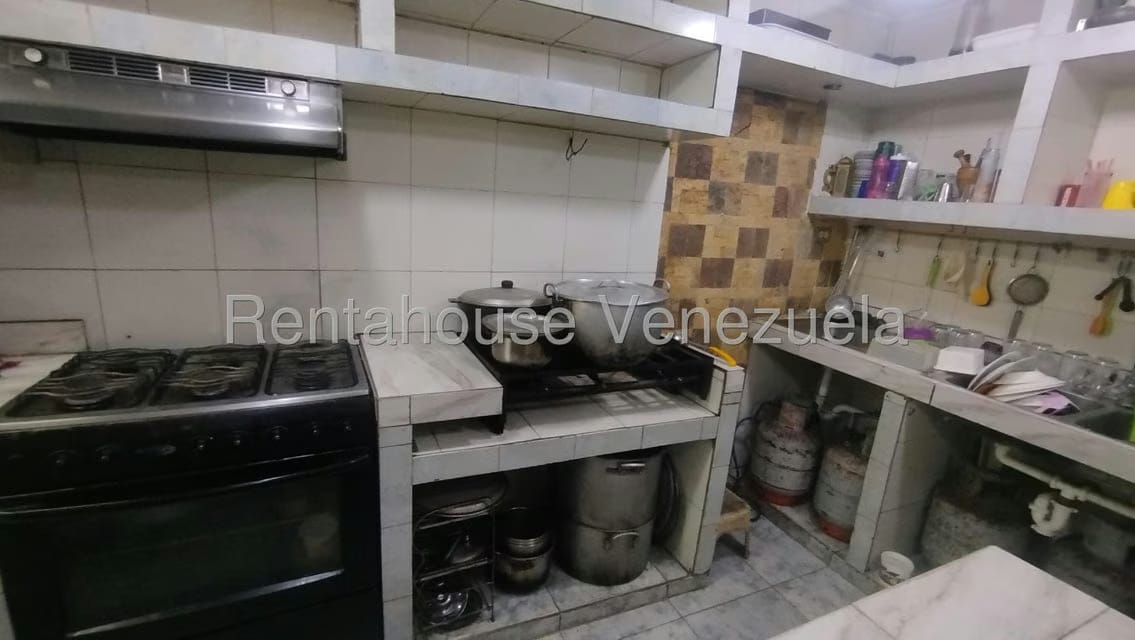Casa (Multipes Niveles) en Venta en Catia, Distrito Metropolitano - 7