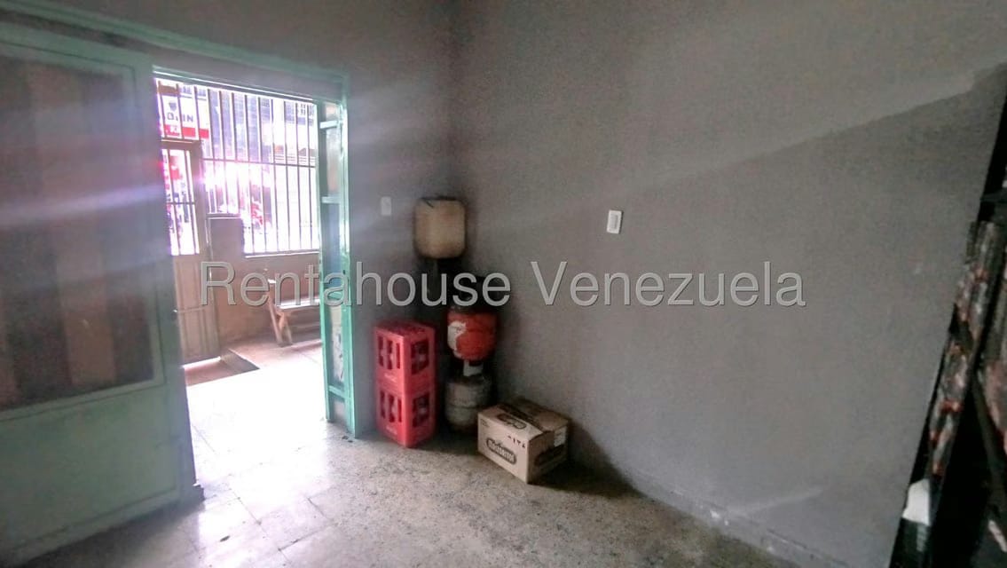 Casa (Multipes Niveles) en Venta en Catia, Distrito Metropolitano - 9