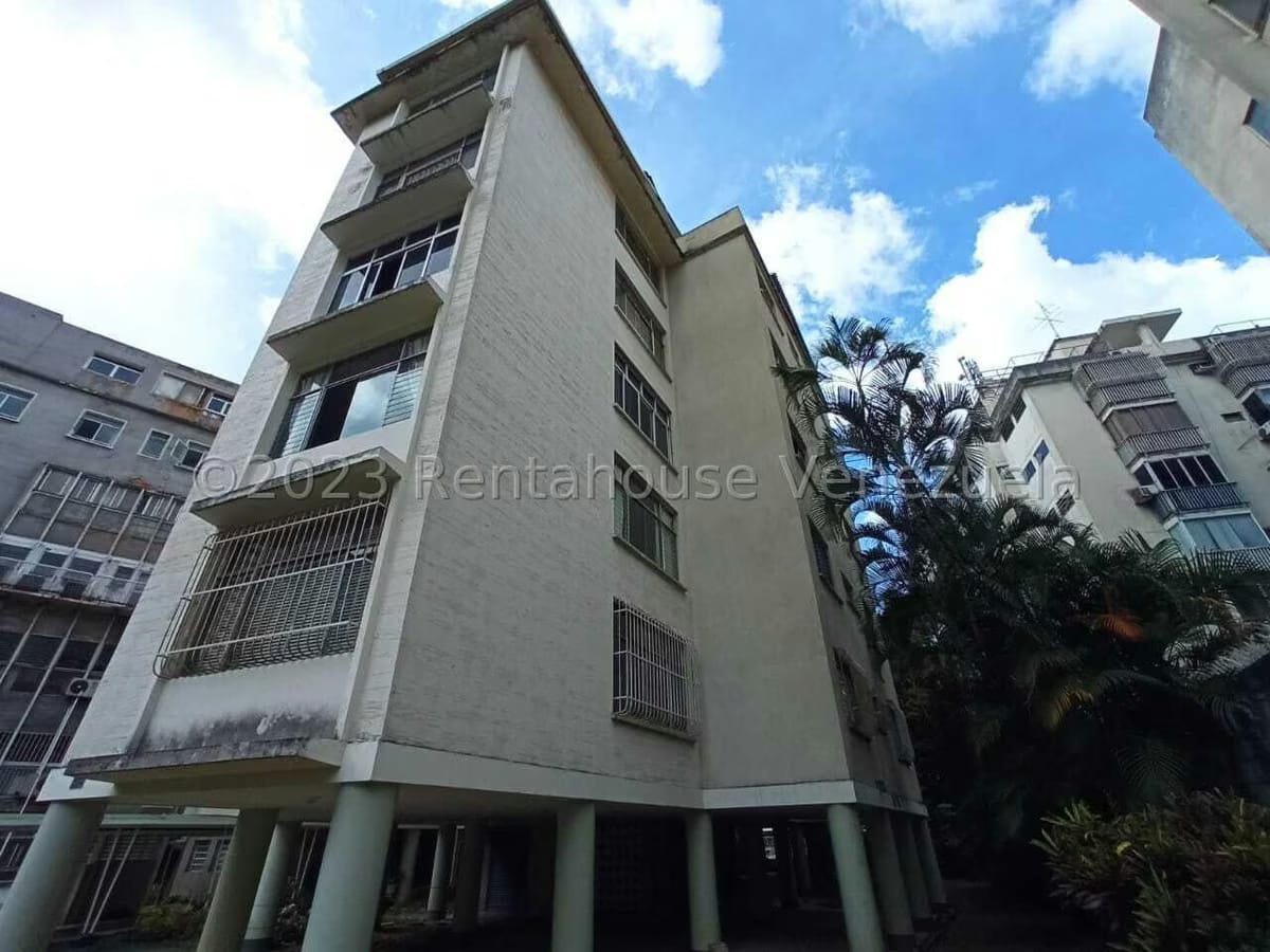 APARTAMENTO EN VENTA – ELENA MARIN NOBREGA