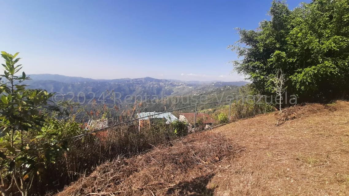 Terreno (Residencial) en Venta en Los Guayabitos, Distrito Metropolitano - 5