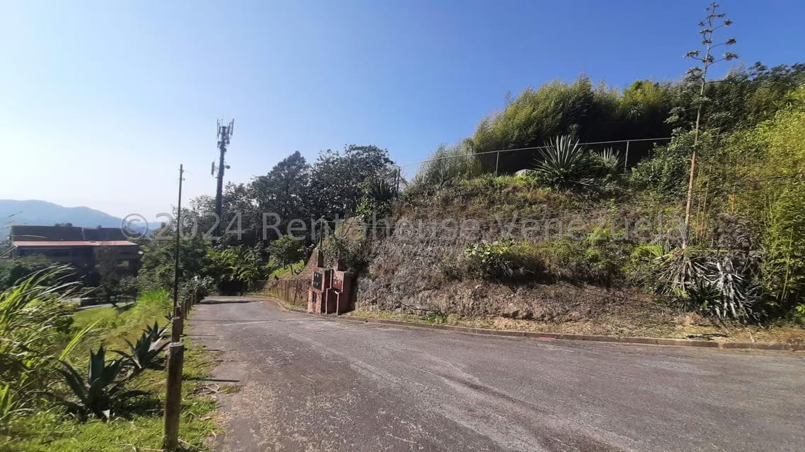 Terreno (Residencial) en Venta en Los Guayabitos, Distrito Metropolitano - 10