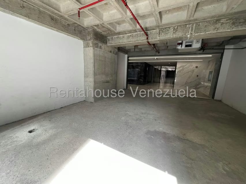 Comercial (Local Comercial) en Alquiler en Campo Alegre, Distrito Metropolitano - 3