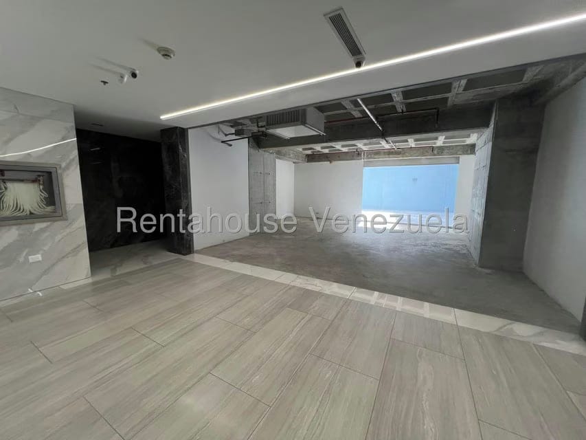 Comercial (Local Comercial) en Alquiler en Campo Alegre, Distrito Metropolitano - 8