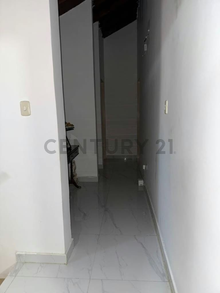 En venta Townhouse Chalet tipo americano en C.R. Agua Santa - 12