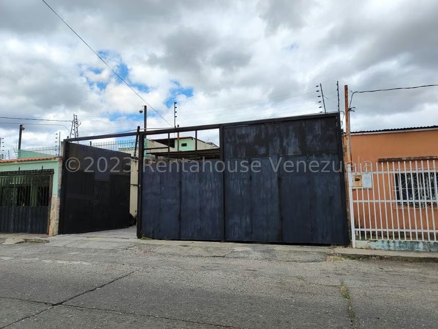 Comercial (Local Comercial) en Alquiler en Centro, Lara - 2