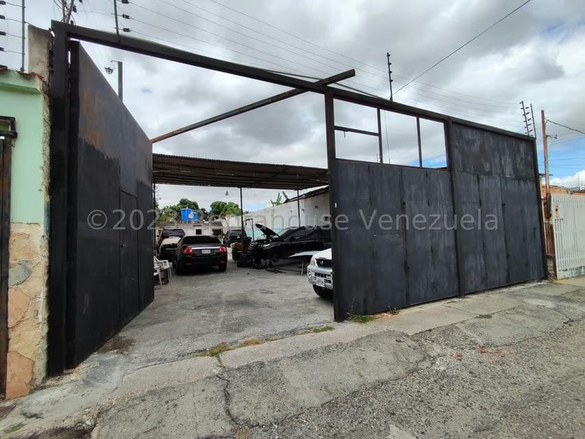 Comercial (Local Comercial) en Alquiler en Centro, Lara - 3