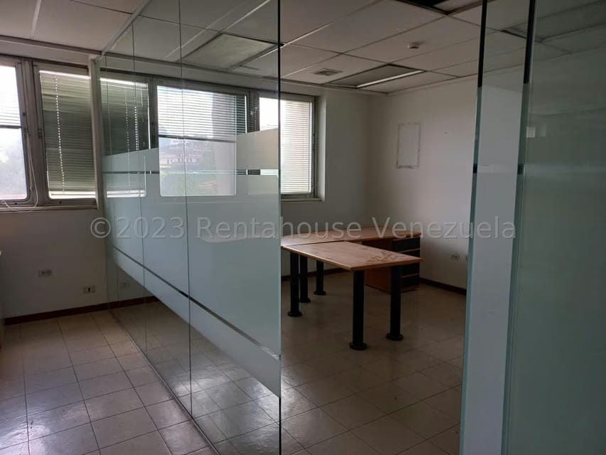 Comercial (Oficina) en Alquiler en Macaracuay, Distrito Metropolitano - 18