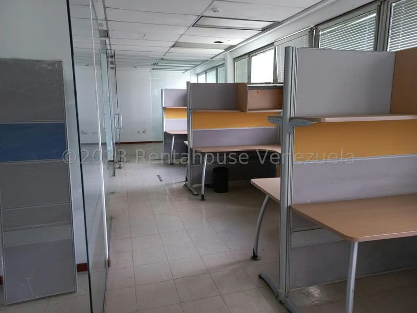 Comercial (Oficina) en Alquiler en Macaracuay, Distrito Metropolitano - 22