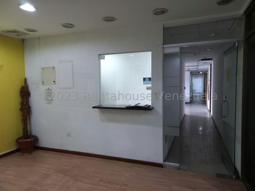 Comercial (Oficina) en Alquiler en Macaracuay, Distrito Metropolitano - 10
